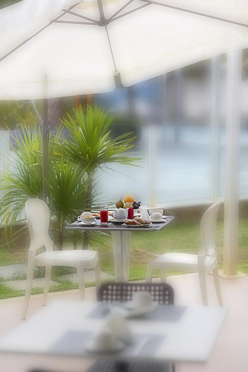 Hotel Vela D'Oro Riccione Zewnętrze zdjęcie