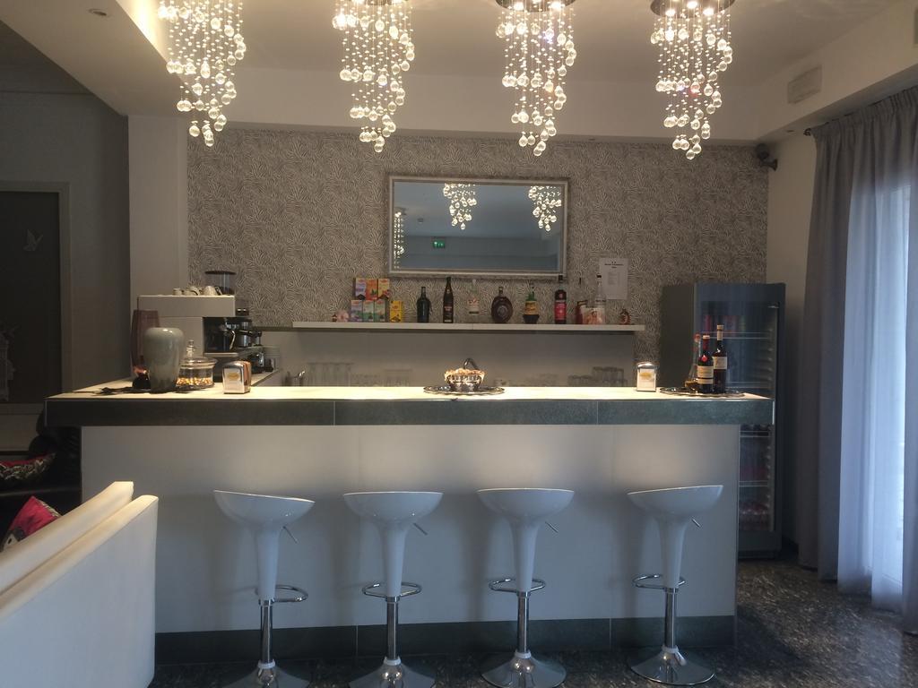 Hotel Vela D'Oro Riccione Zewnętrze zdjęcie
