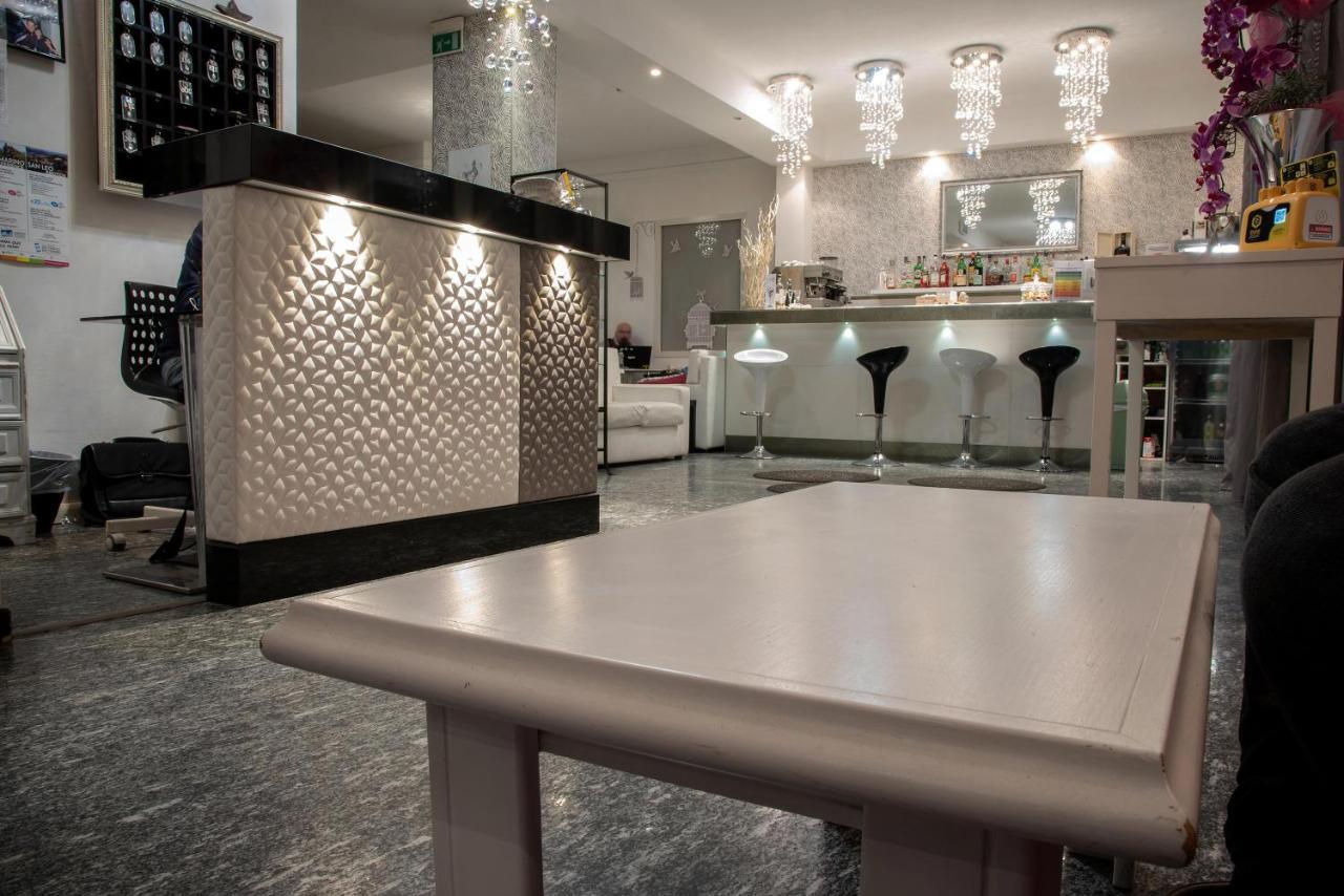 Hotel Vela D'Oro Riccione Zewnętrze zdjęcie
